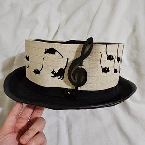 Coco & Ami: Mice & Cats Piano Hat